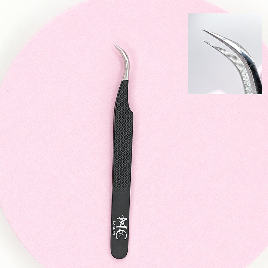 Pinza Curva MC Lashes – Punta de Fibra